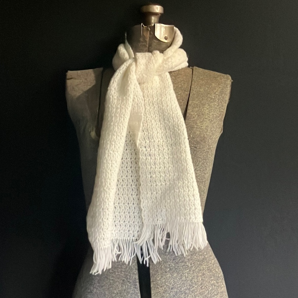 Vintage White Acrylic Lace Crochet Scarf